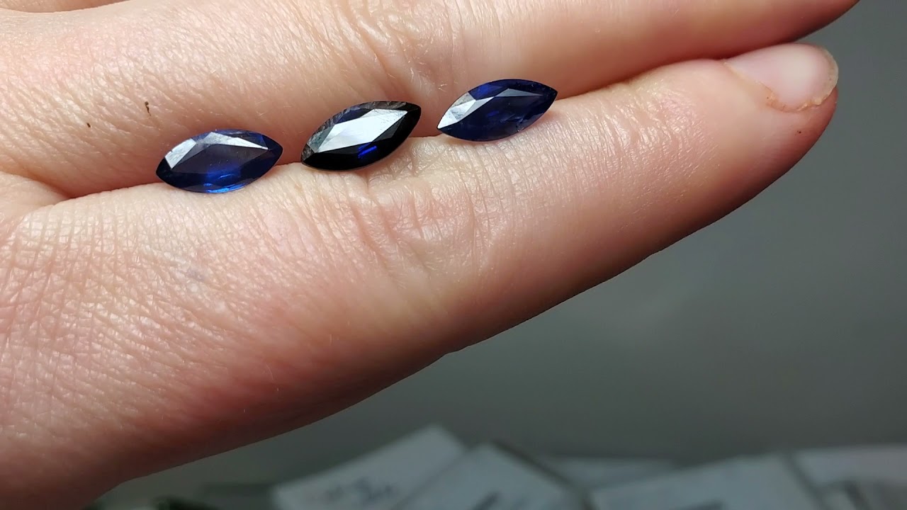 Three mini blue sapphire stone