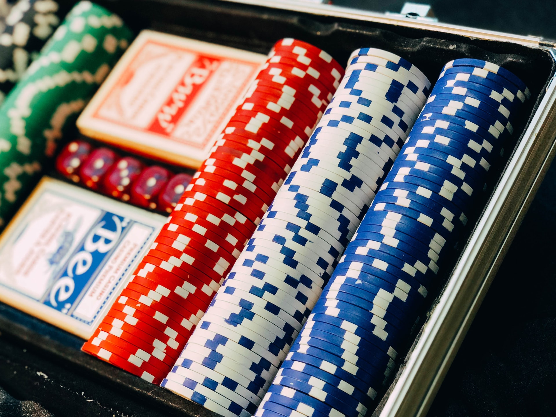 Online Casino Games For Professionals