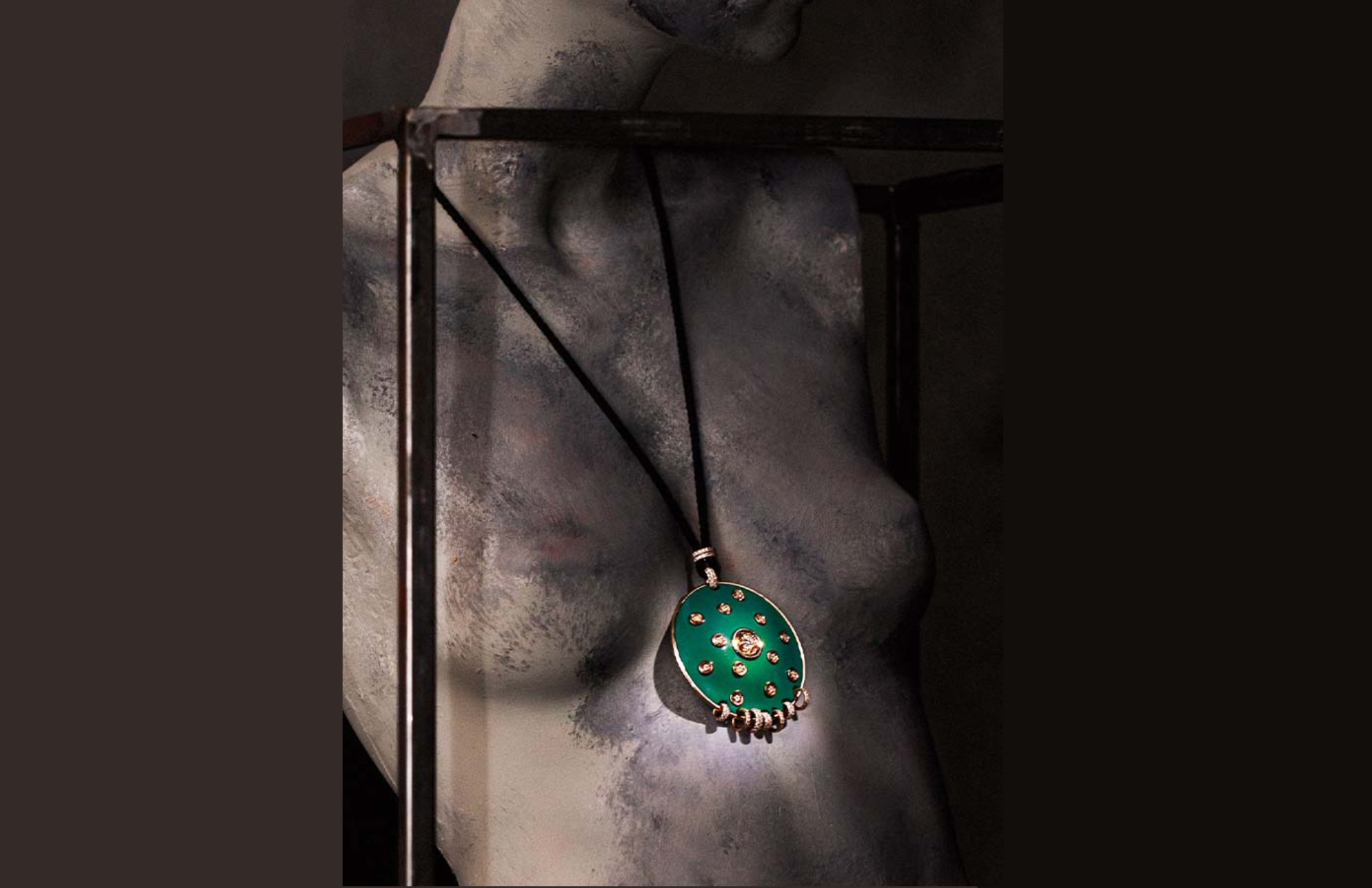 W.Rosado Tribu pendant with 6.57-carats of diamonds in 18K rose gold and green nano ceramic detail