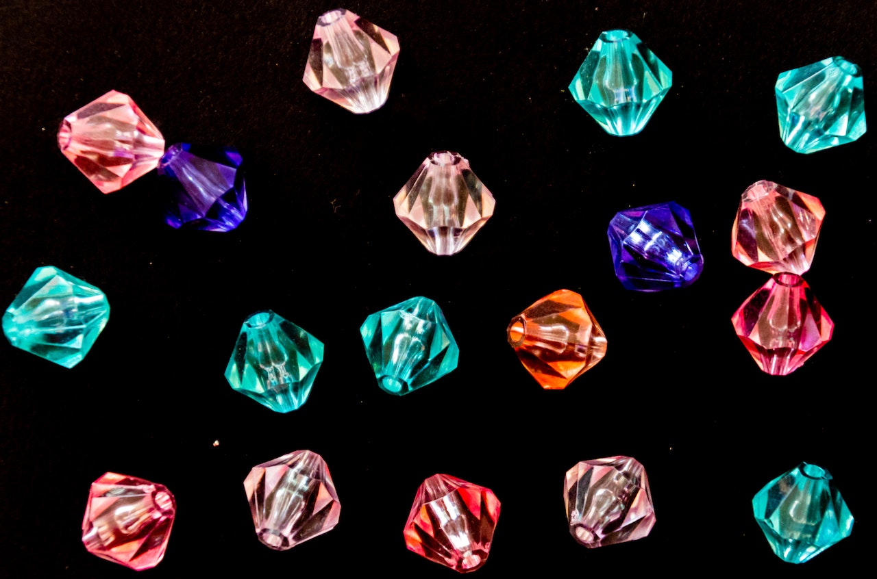 Professional Gem Education: Requirements For Specialists