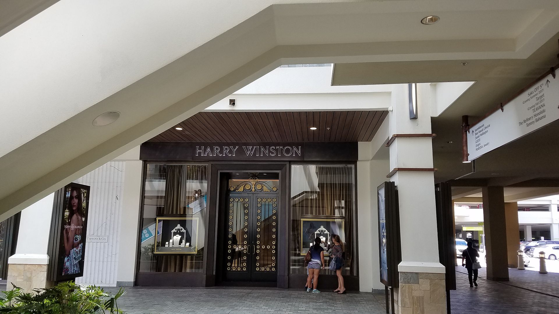 Harry winston center in hawaii