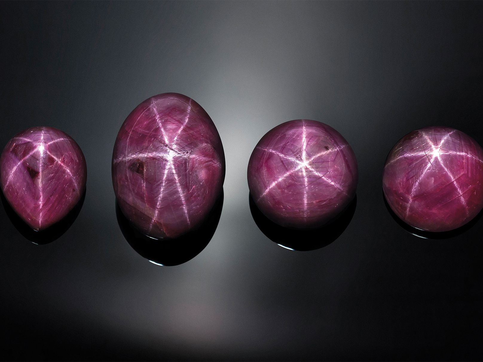 Different sizes of star ruby