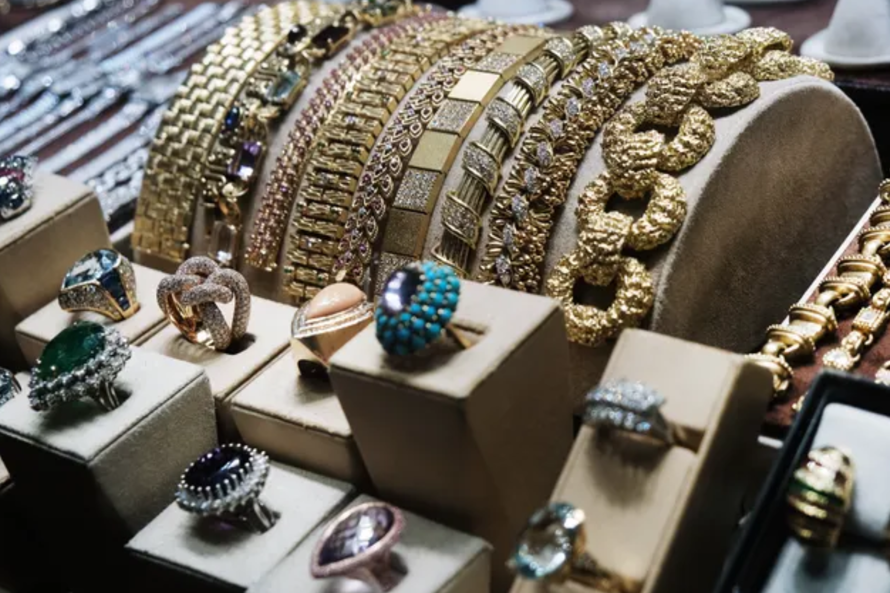 $2 Million Worth Of Jewelry Stolen In Mesquite