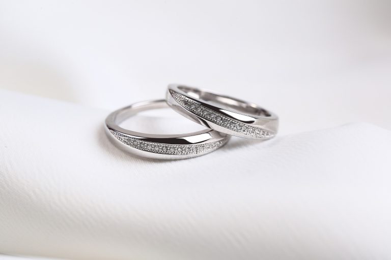 Two white gold rings with diamonds