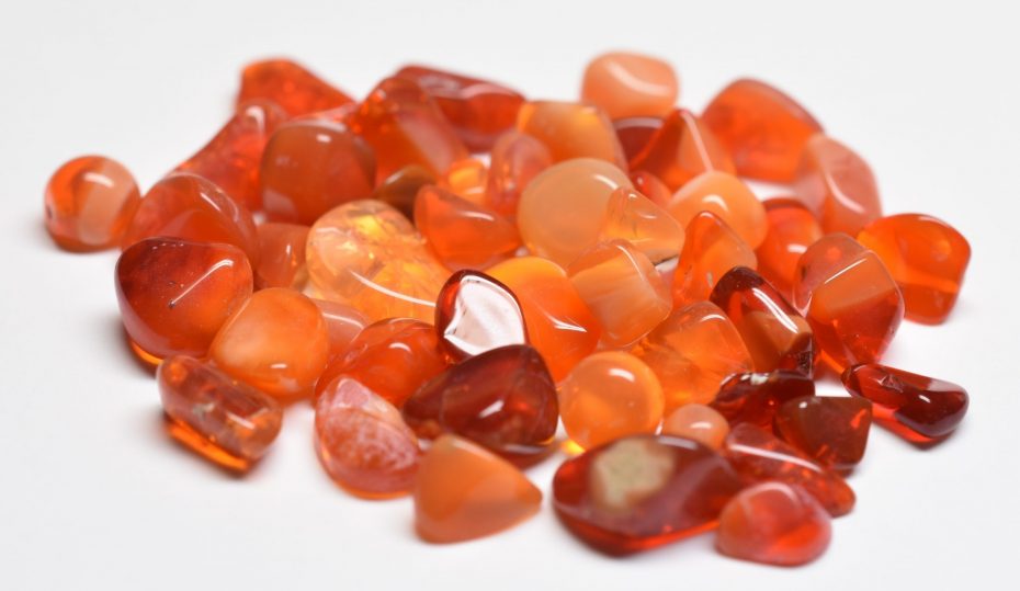 Small pieces of carnelian crystals