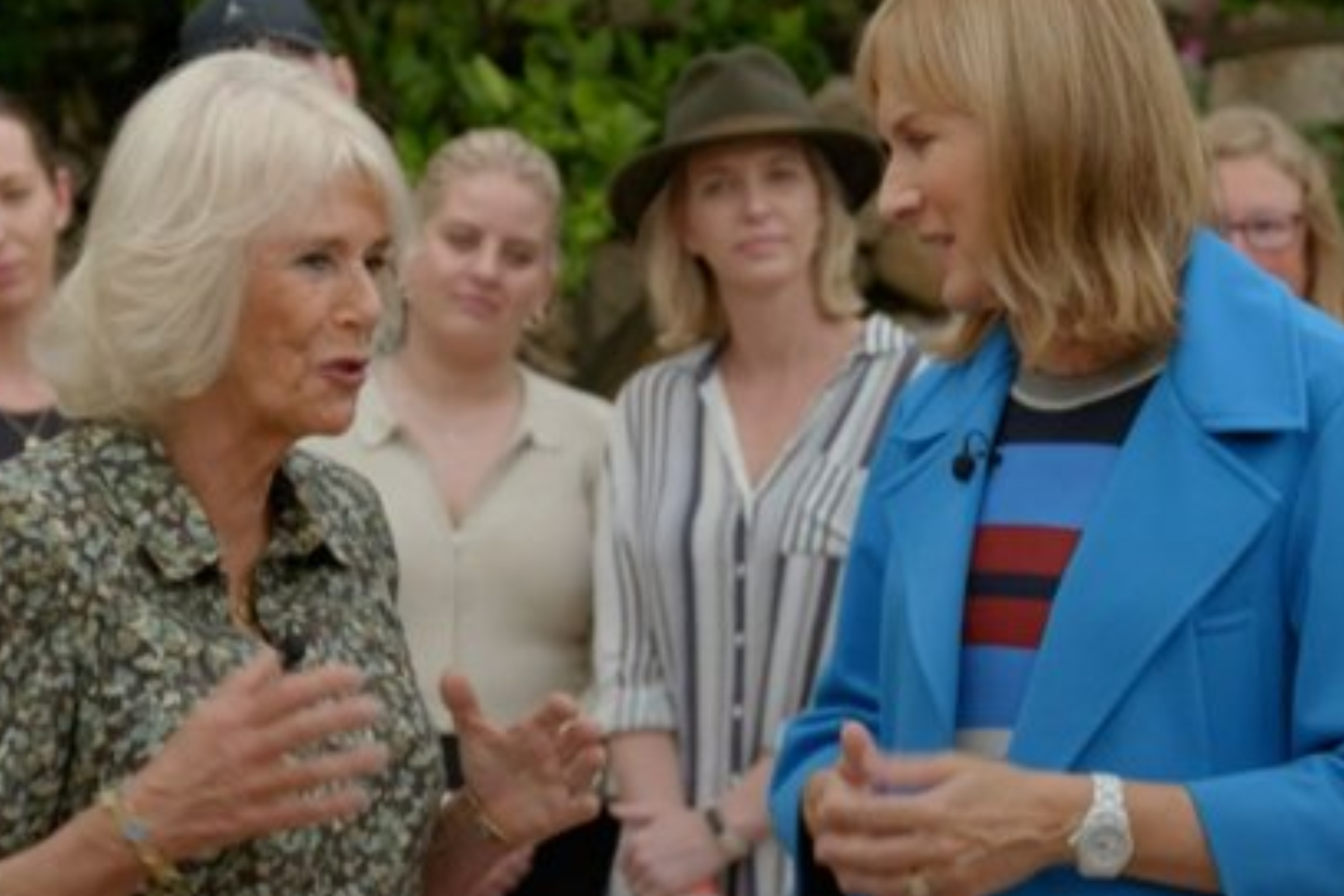 In an antique roadshow, Queen Camilla speaks with a host