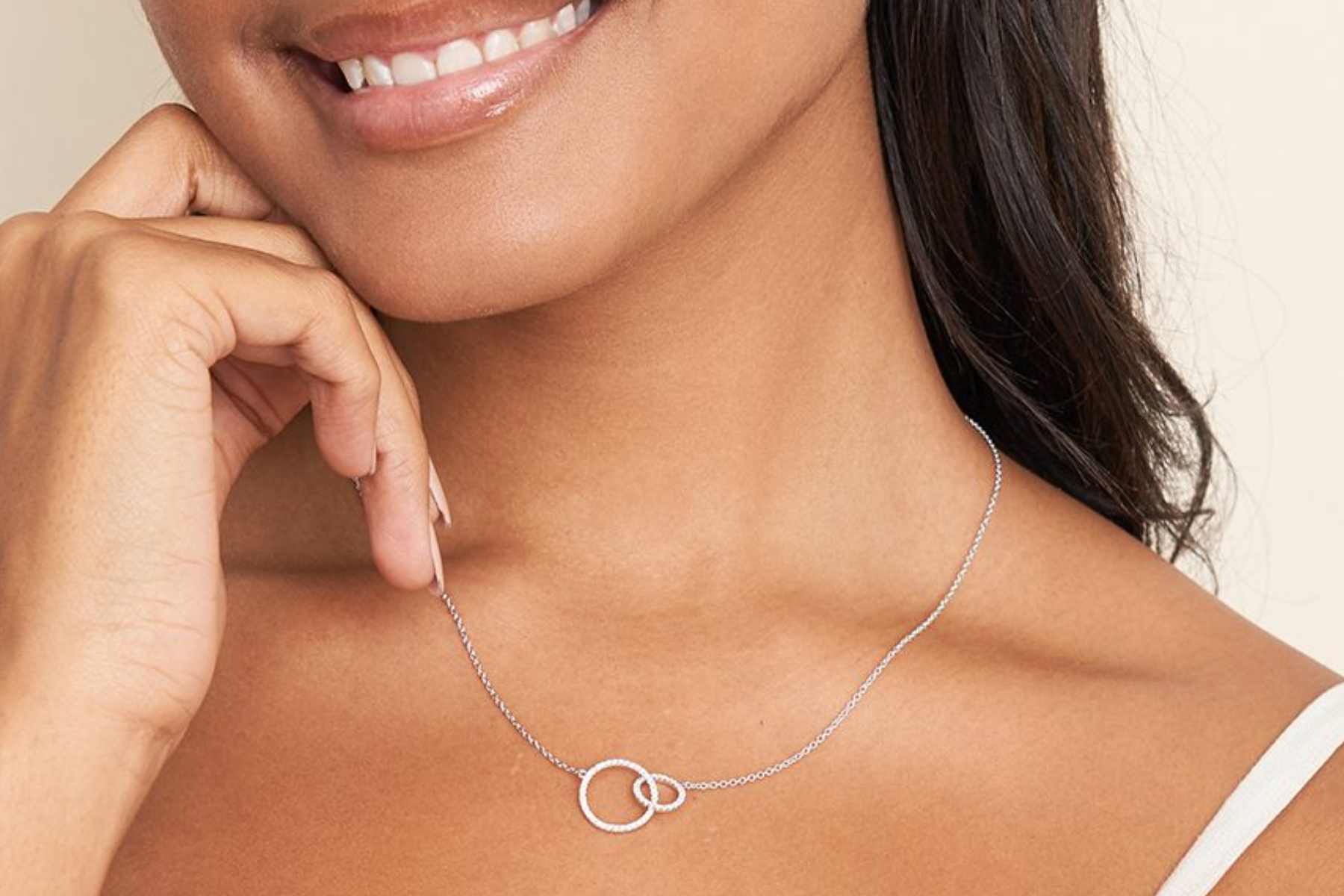 Minimalist Silver Jewelry - An Elegant And Timeless Choice