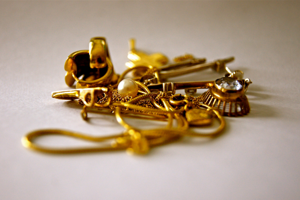 Various gold jewelry pieces