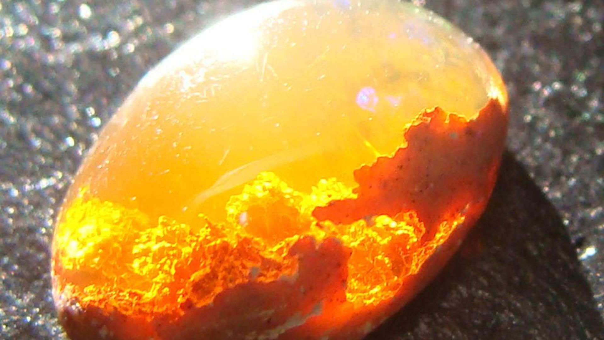 Yellow Colored Opal With Sun Rays Falling On It