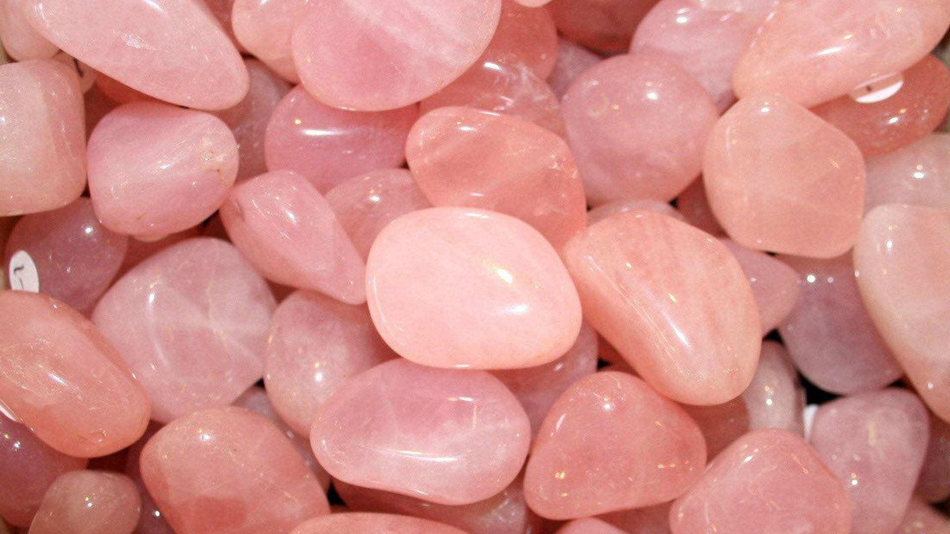 Pink Colored Small Red Quartz Gemstone