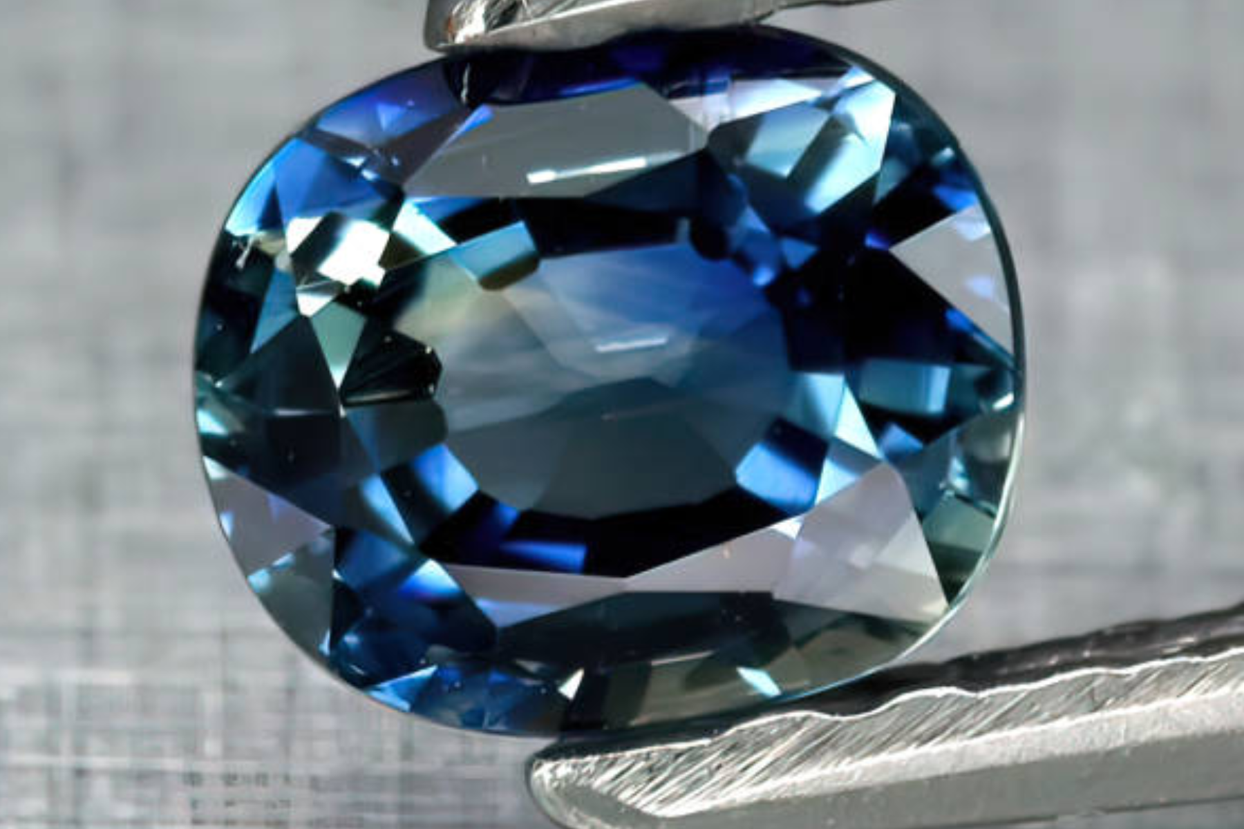 Sapphire gemstone on a prong