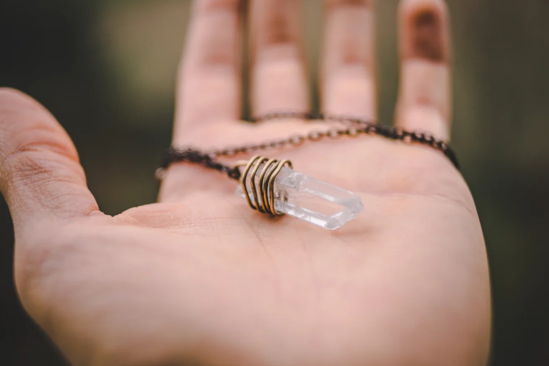 Crystal Necklaces For Healing - How They Work And Which Ones To Choose