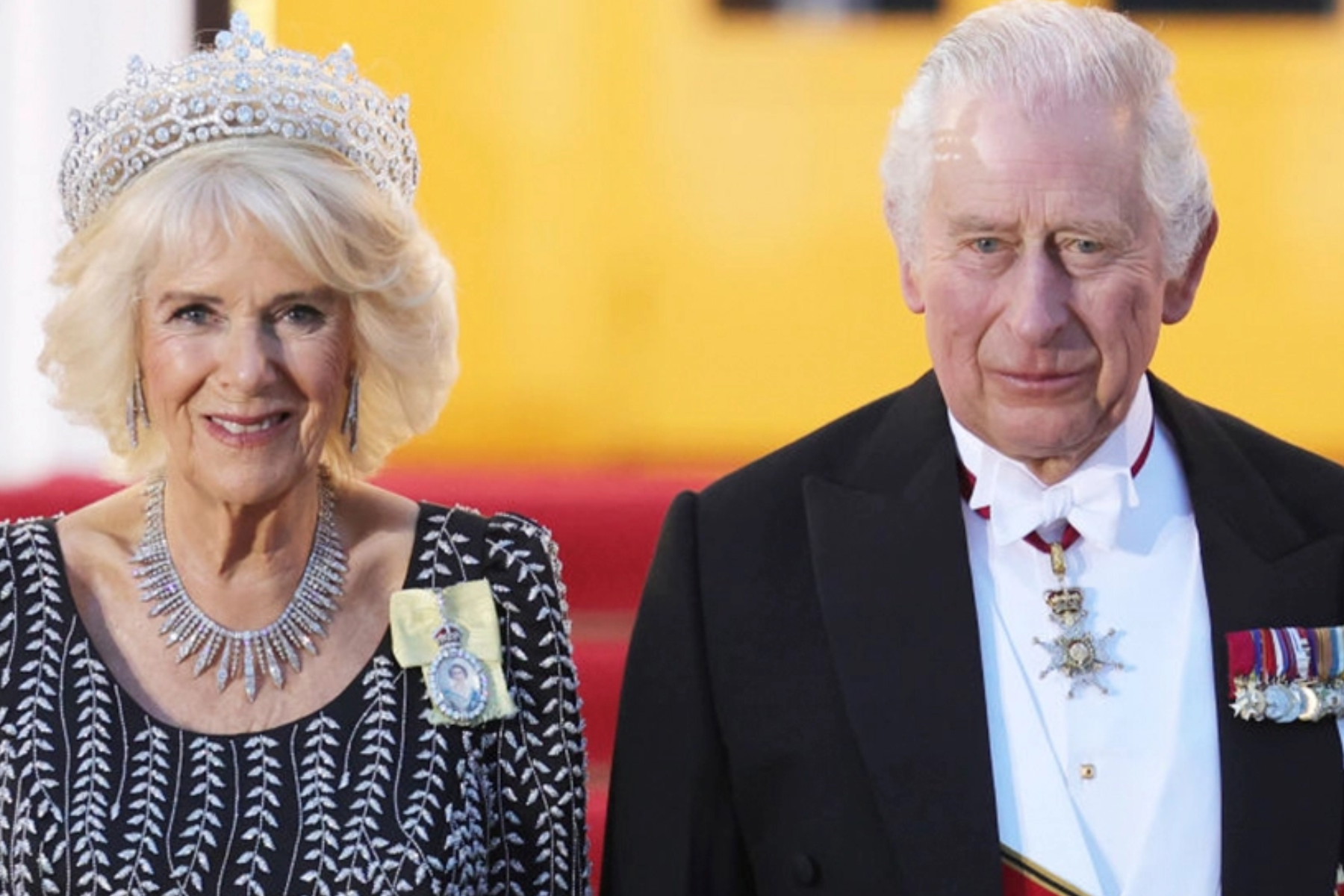 Camilla Wore Queen Elizabeth’s Diamond Necklace And The Greville Tiara At A State Banquet In Berlin