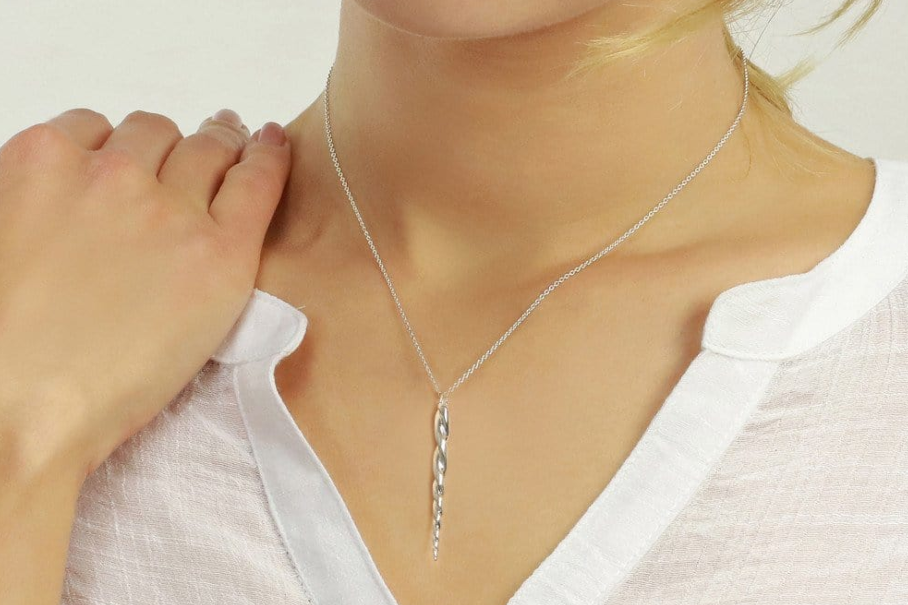Unicorn Horn Necklaces For Girls - Turning Horn Into A Necklace