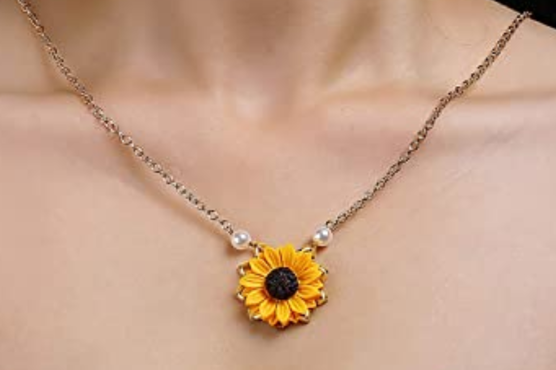 Sunflower Pendants For Women - Classic Floral Design