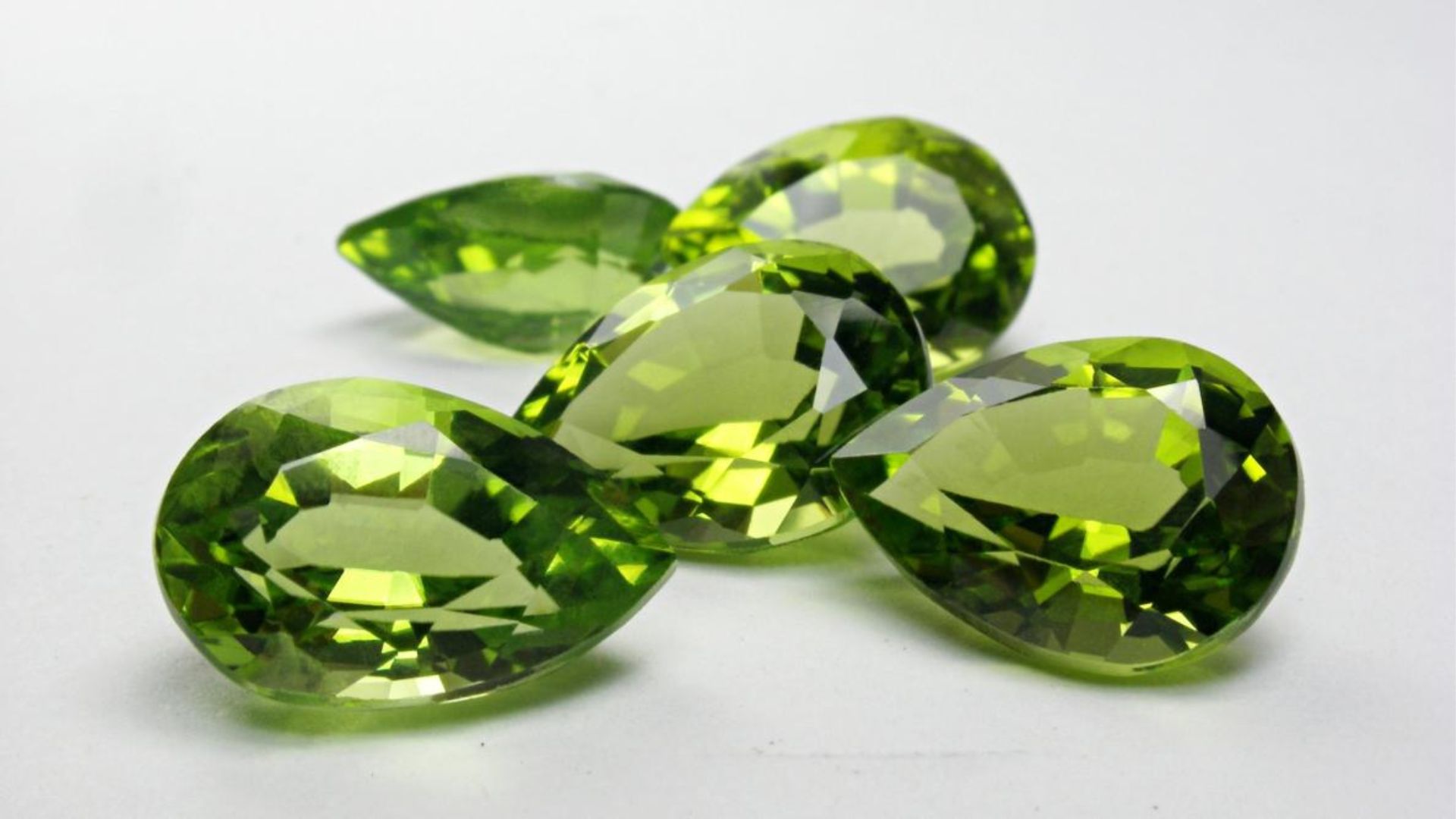 Alot Of Peridot Gemstones