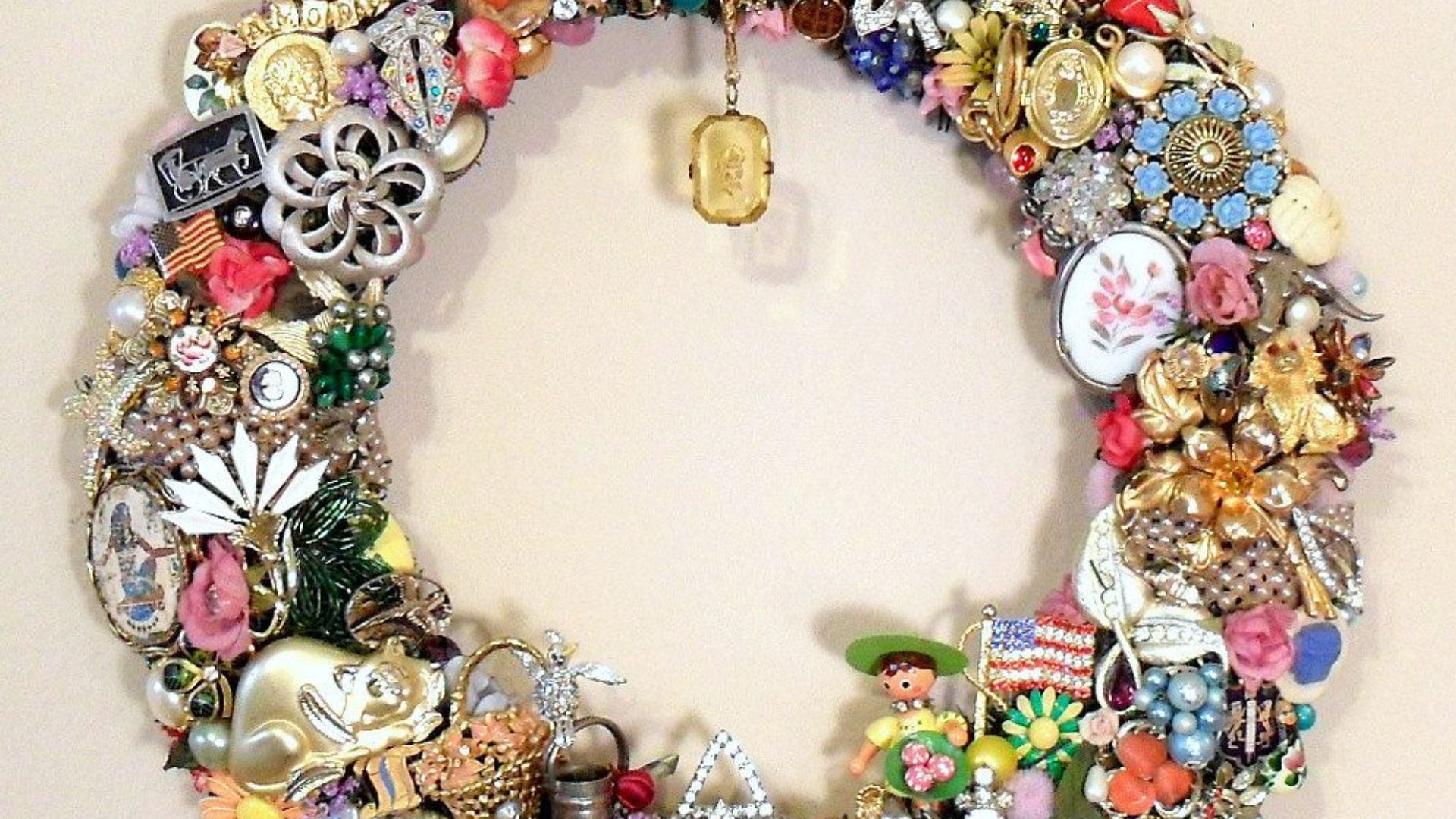 Collection Of Jewelries