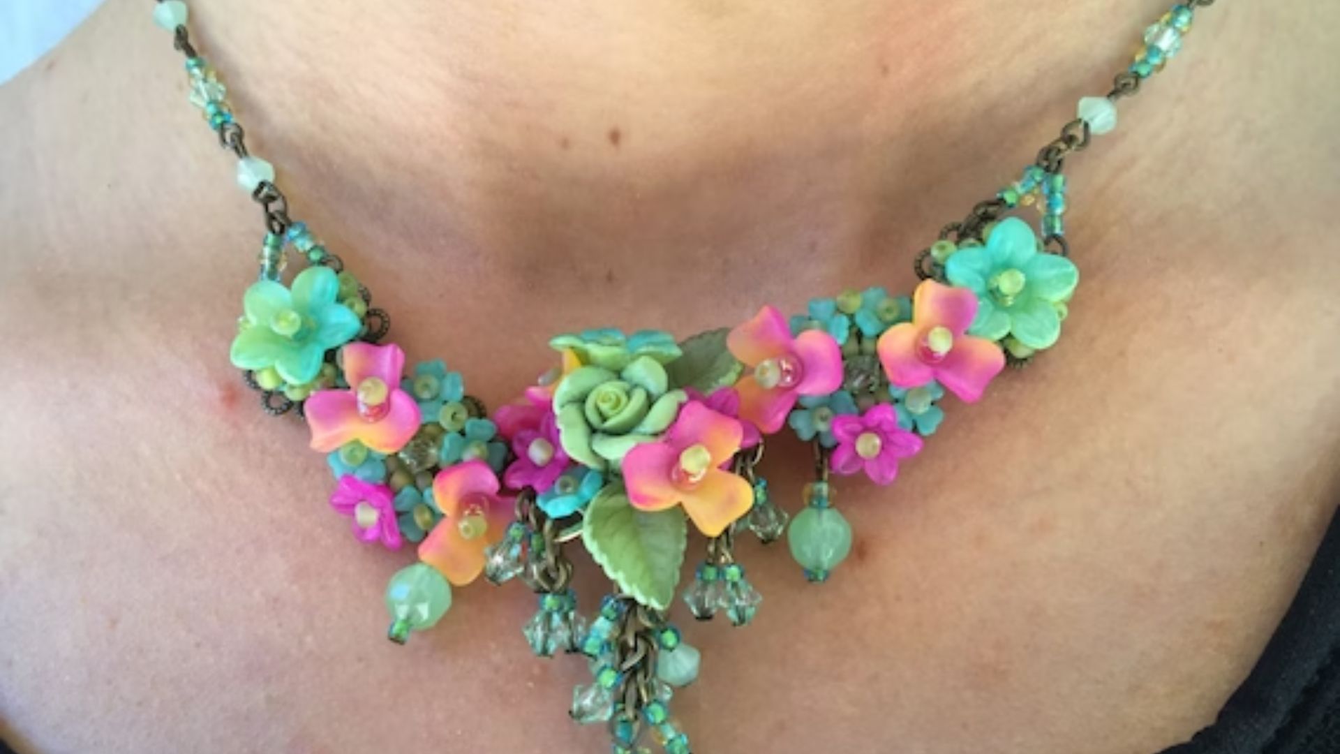 Plant Themed Jewelry Necklace