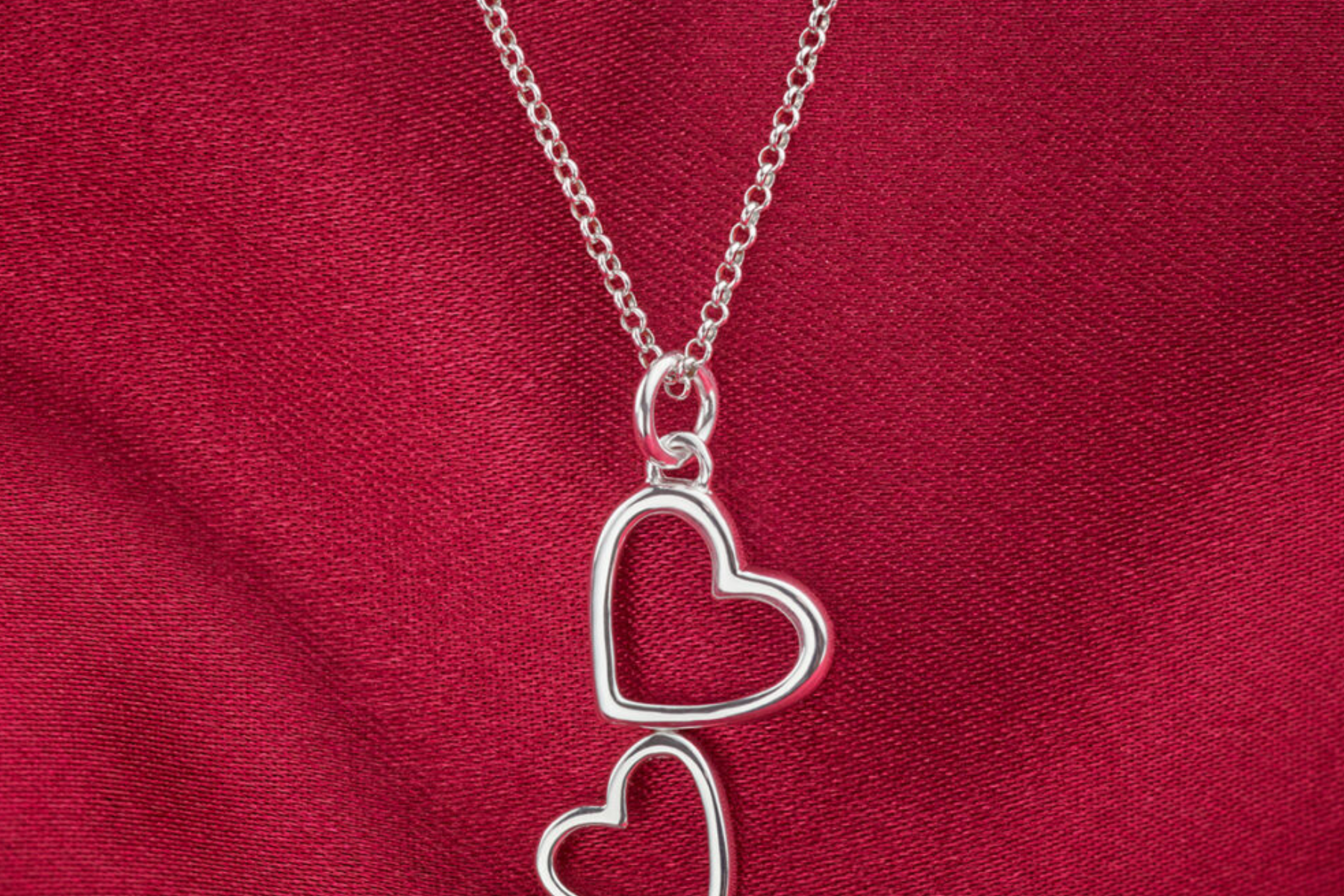 A silver heart necklace
