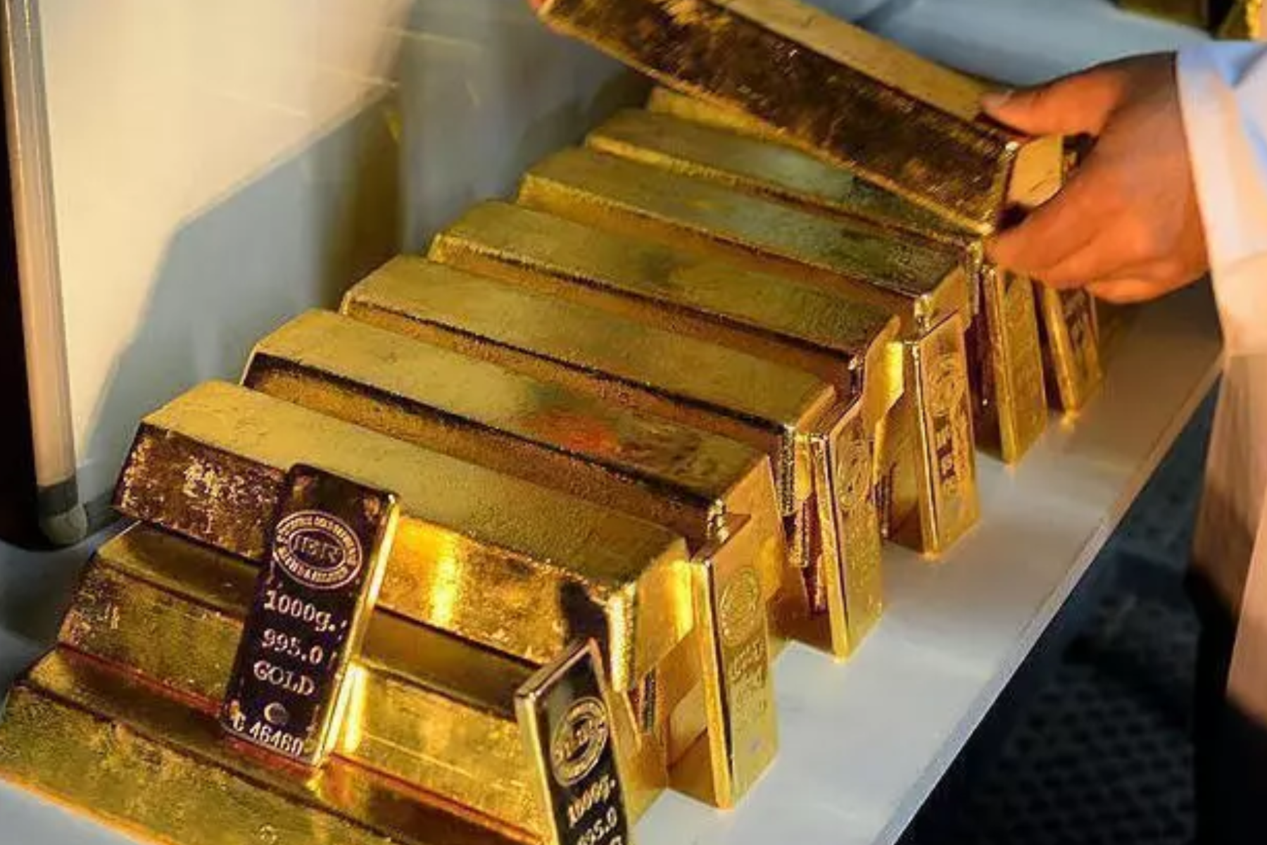 Gold bars at the table
