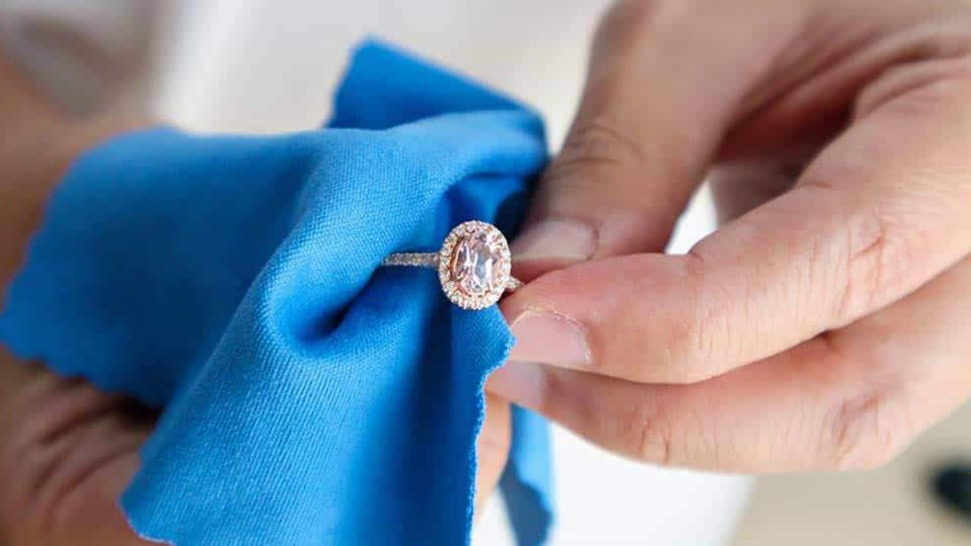 Cleaning Ring With  Blue Fabric
