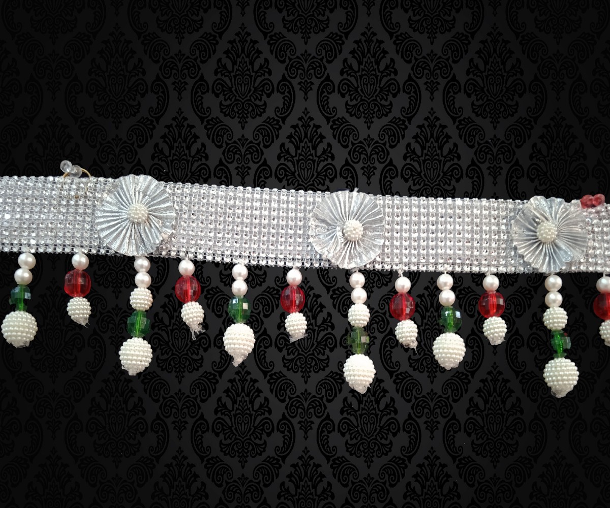 Handmade Silver Lace Bandhanwar With Beautiful Pearls And Crystals