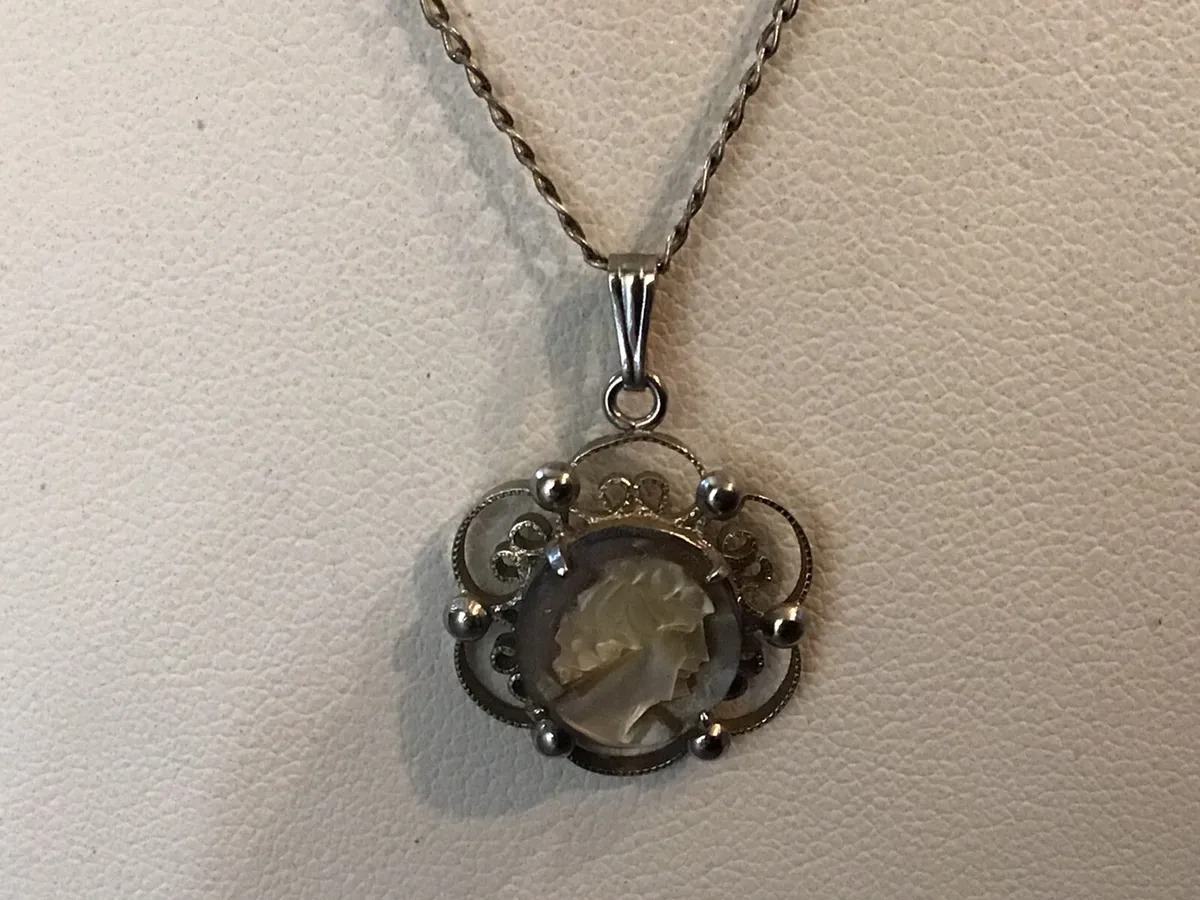 Sterling Silver Sorrento Cameo Necklace