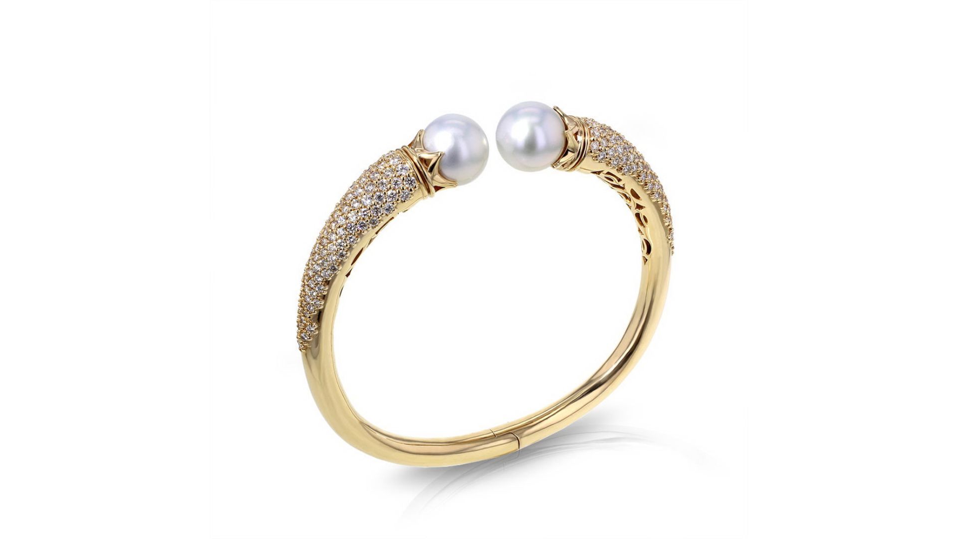 Pearl On The Each End Of Bangle Bracelet