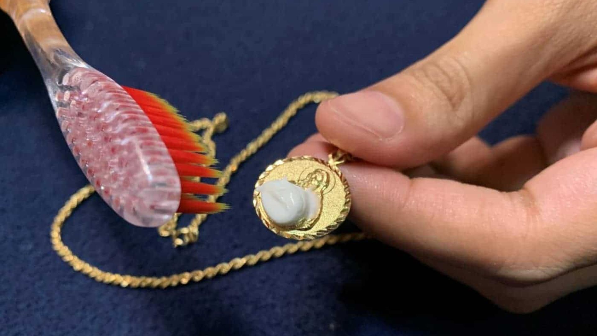 Cleaning Gold Jewelry with Toothpaste