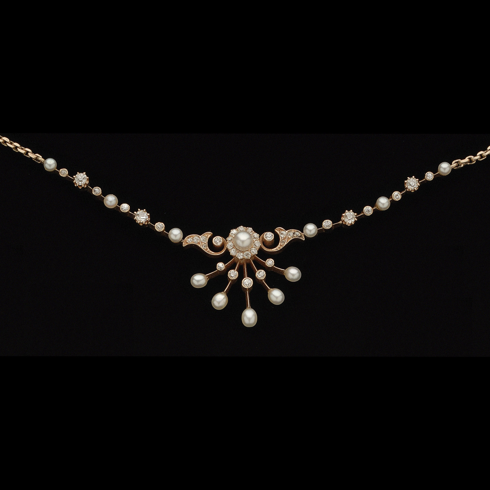 Edwardian Natural Pearl And Diamong Necklace