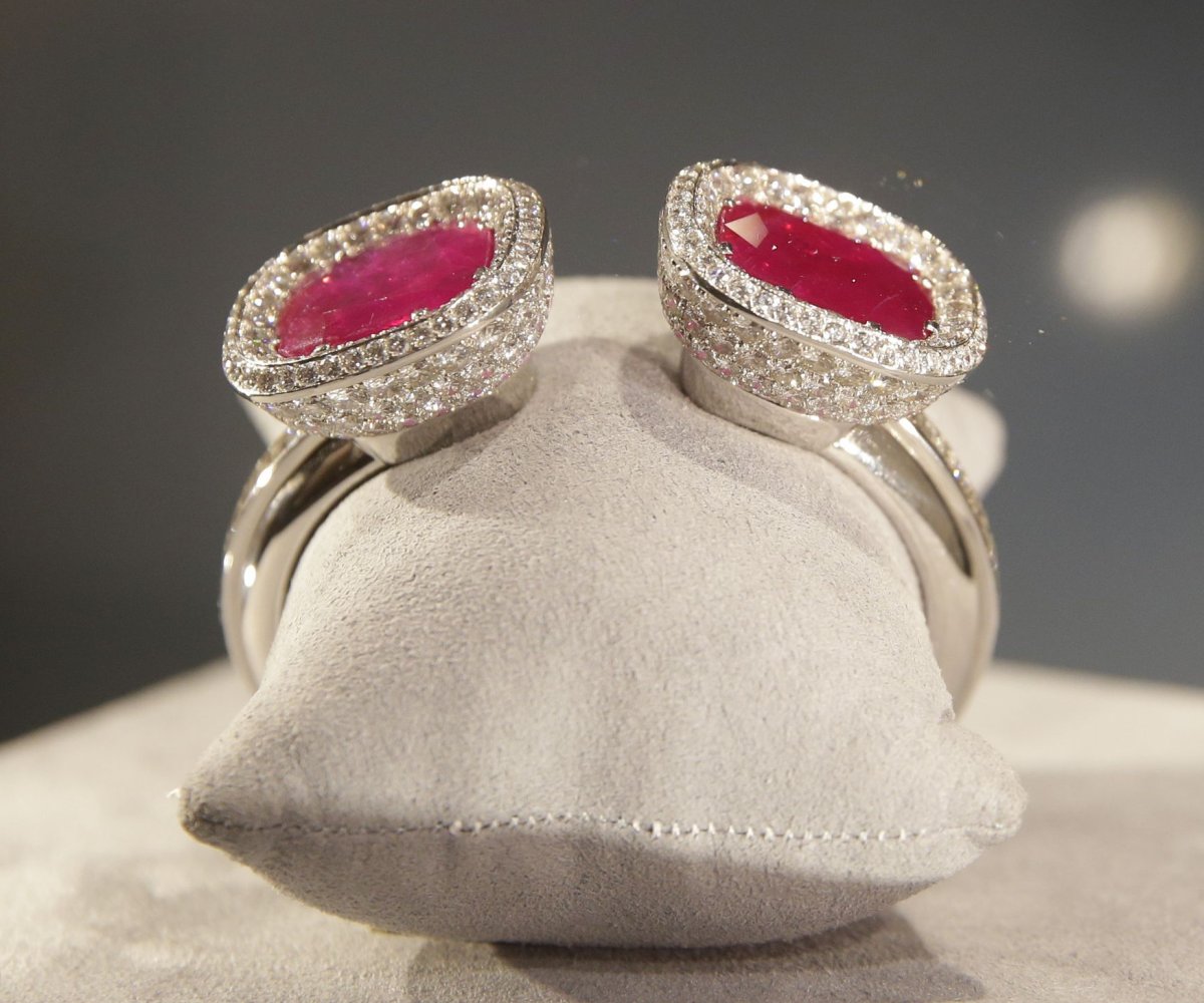 Duchess of Windsor's diamond, ruby bracelet