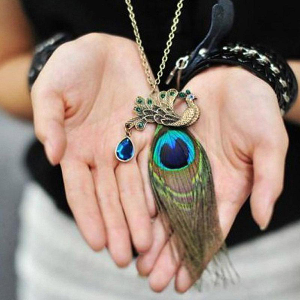 How To Style Feather Pendants For Women - Tips And Inspiration