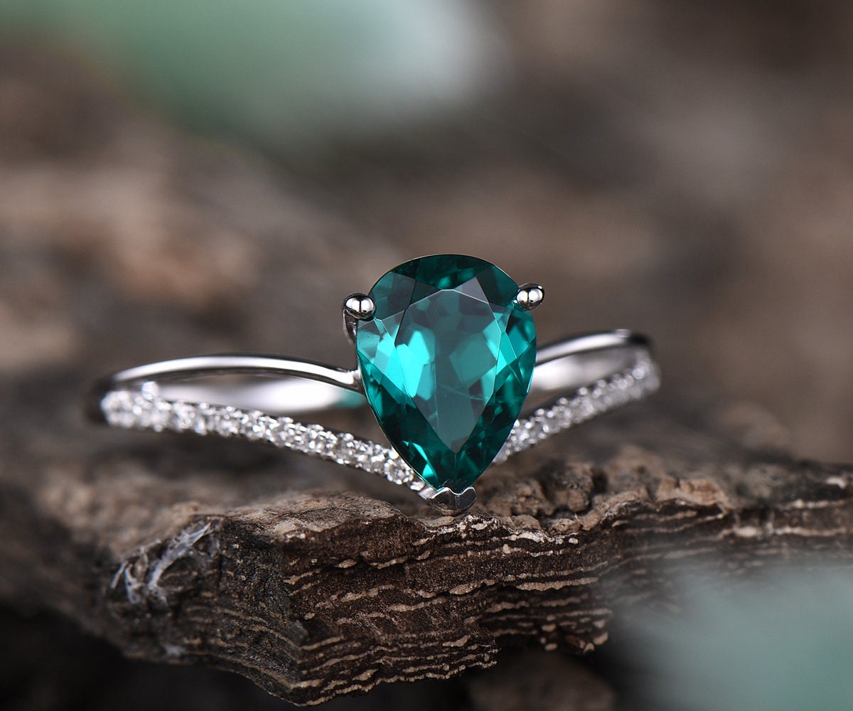 Emerald Ring Set White Gold May's Birthstone Spit Shanks