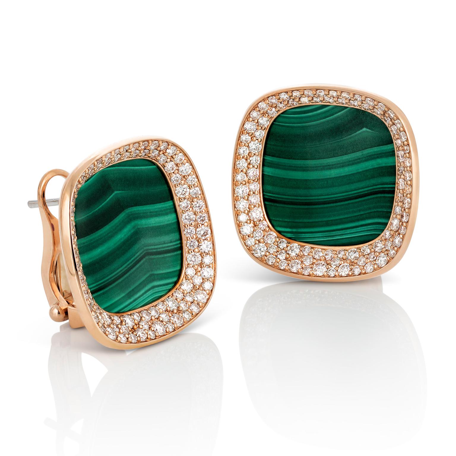 Malachite jewelry re-enter the Seventies in style